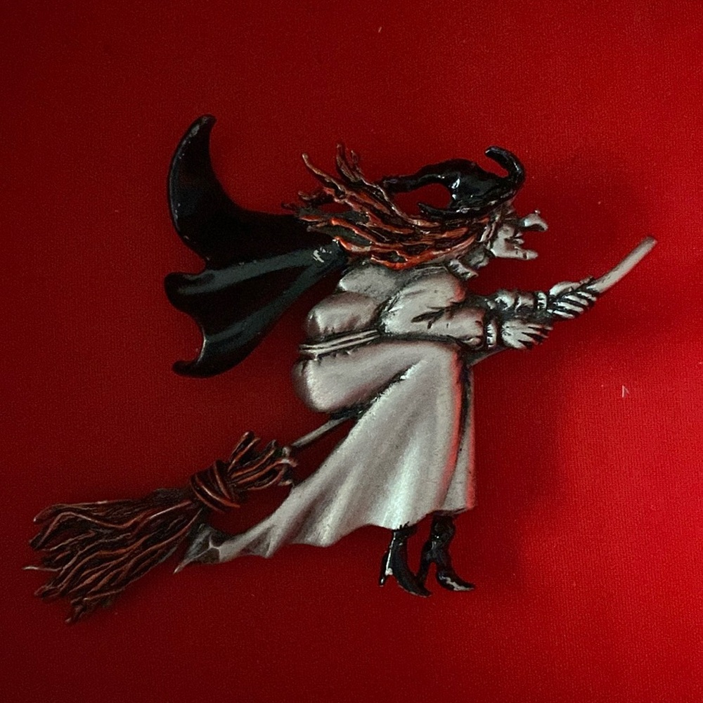 JJ Jonette Halloween Witch Vintage Pewter Enamel Pin Brooch
